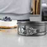 MasterClass Non Stick Springform Cake Tin Round - Image 8