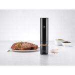Zwilling Rechargeable Electric Salt or Pepper Grinder Black - Image 5